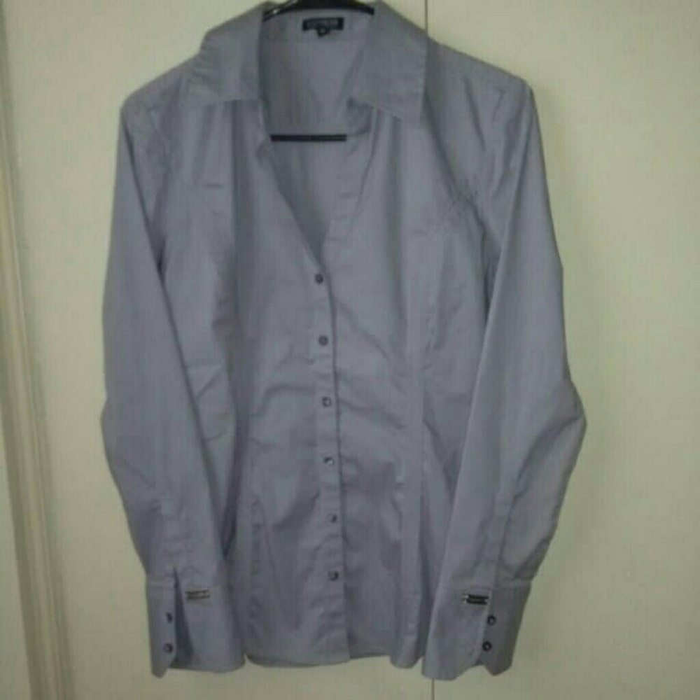 Like new fitted shirt